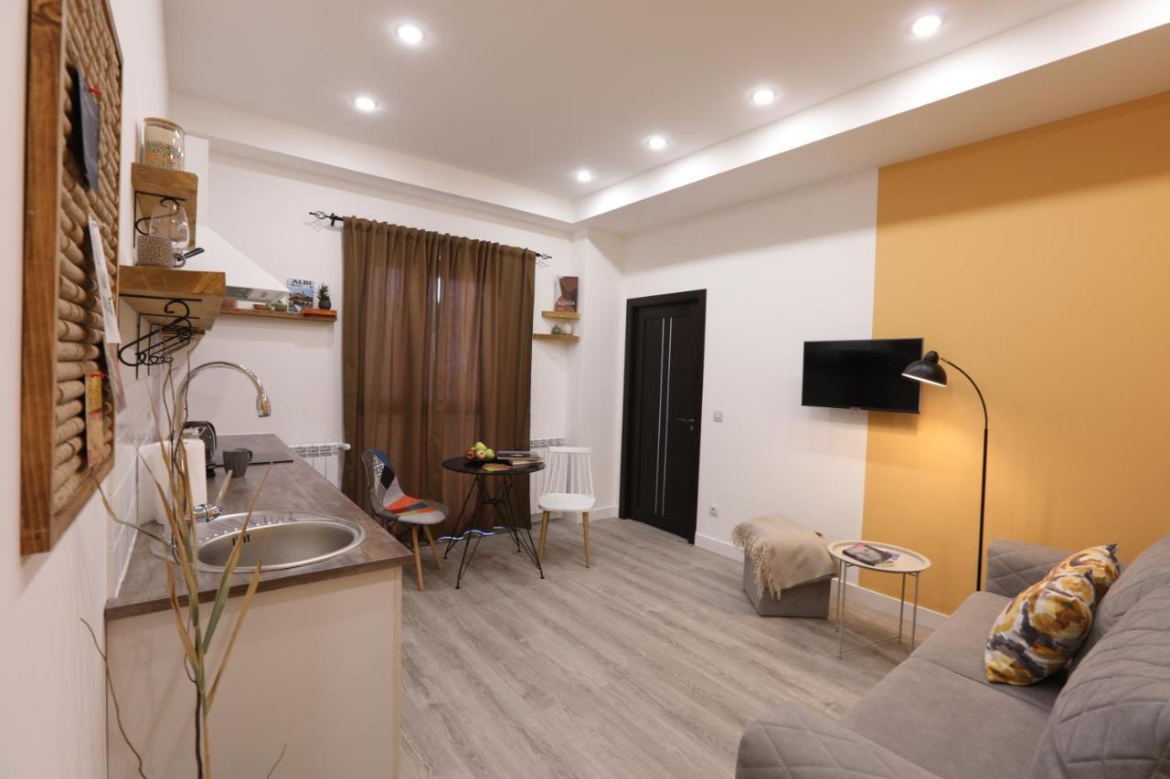 Hotelise I Blue-Poppy Apartment Jereván Kültér fotó