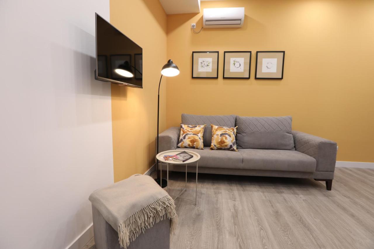 Hotelise I Blue-Poppy Apartment Jereván Kültér fotó