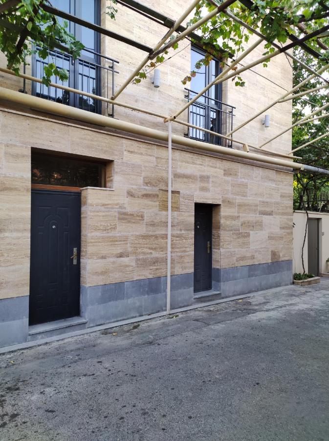 Hotelise I Blue-Poppy Apartment Jereván Kültér fotó